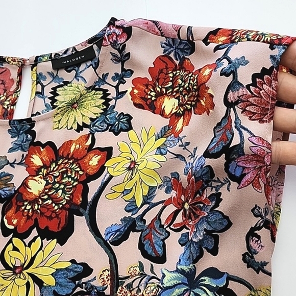 ⭐️3/ $30⭐️ Halogen Sleeveless Top Blouse Pink Puff Chintz Multi Floral Size S - Picture 4 of 13